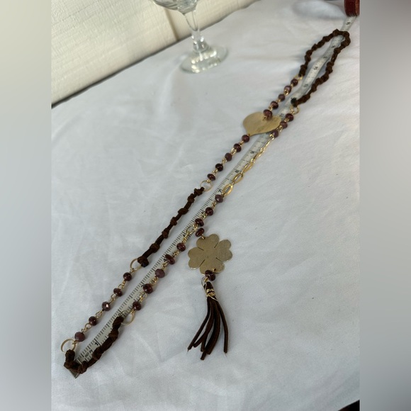 Funky leather and glass bead artisan style necklace - Picture 3 of 7